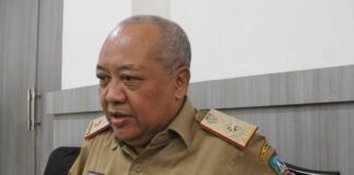 Kepala BKPSDM Jombang, Bambang Suntowo saat dimintai keterangan./bongkah.id/Karimatul Maslahah/