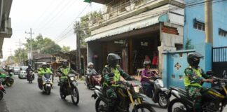 Siskamling lewat patroli gabungan./bongkah.id/Karimatul Maslahah/