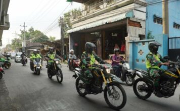 Siskamling lewat patroli gabungan./bongkah.id/Karimatul Maslahah/