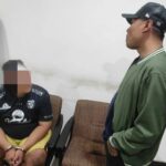 Jaksa Gadungan Asal Surabaya, Divonis 2,5 Tahun Penjara Dicky Firman Rizard jaksa gadungan saat ditangkap polisi di Jombang./bongkah.id/Karimatul Maslahah/