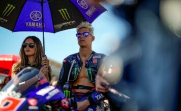 Umbrella girls MotoGP Mandalika.
