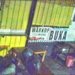 Rekaman CCTV pencuri pompa air di warung Dusun Diwek, Jombang./bongkah.id/Karimatul Maslahah/