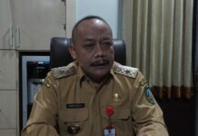 Kepala Dinas Peternakan Kabupaten Jombang Mochamad Saleh saat dimintai keterangan./bongkah.id/Karimatul Maslahah/