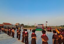 Madrasah Ibtidaiyah (MI) Islamiyah Plosobuden sukses menggelar kegiatan Perkemahan Jumat, Sabtu, Minggu (Perjusami)