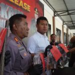 Kasatreskrim Polres Jombang AKP Margono menunjukkan barang bukti curanmor.