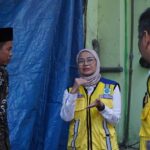 Dirjen Cipta Karya Kementerian PUPR saat melakukan pengecekan bangunan di asrama putri Ponpes Mamba'ul Ma'arif Denanyar, Jombang./bongkah.id/Karimatul Maslahah/
