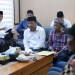 Aktivis FRMJ saat melakukan audiensi dengan pemkab Jombang./bongkah.id/Karimatul Maslahah/