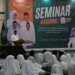 Kepala BNN Komjen Suyudi Ario Seto saat memberikan materi pada kegiatan seminar nasional di ponpes Tebuireng Jombang./bongkah.id/Karimatul Maslahah/