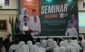 BNN Rancang Kurikulum Anti Narkoba Tingkat SD hingga SMA Kepala BNN Komjen Suyudi Ario Seto saat memberikan materi pada kegiatan seminar nasional di ponpes Tebuireng Jombang./bongkah.id/Karimatul Maslahah/
