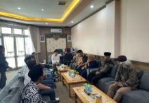 Mediasi Nur Hayati bersama PLN di DPRD Jombang./bongkah.id/Karimatul Maslahah/