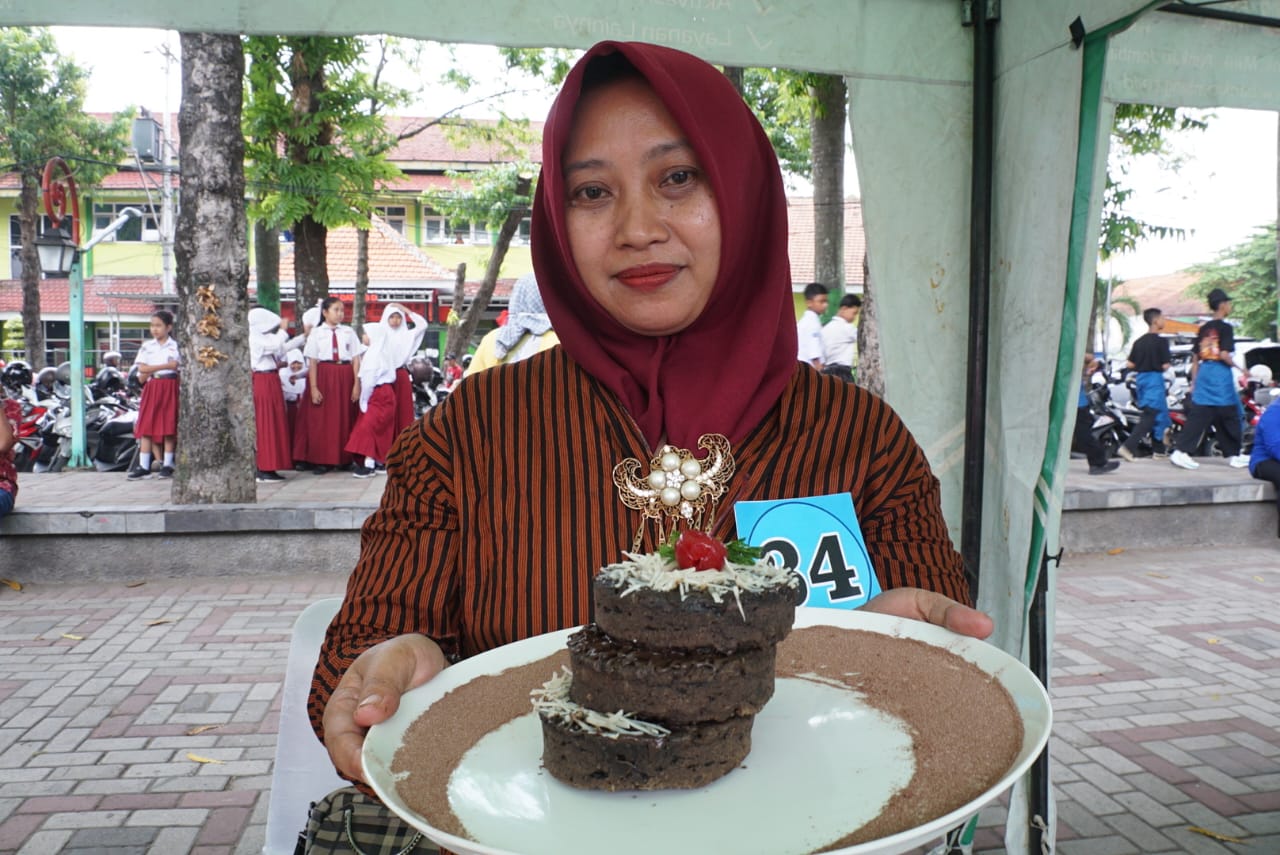 Bolu coklat singkong olahan Devi Susanti./bongkah.id/Karimatul Maslahah/