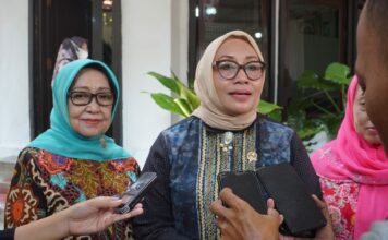 Menteri PPPA Arifah Fauzi saat berkunjung ke PP Bahrul Ulum Tambakberas, Jombang./bongkah.id/Karimatul Maslahah/