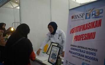 Job Fair dan Career Expo 2025 di alun alun Jombang./bongkah.id/Karimatul Maslahah/