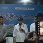 Menko Zulkifli Hasan Sampaikan Harga Pupuk Turun Hingga 20 Persen, Petani Minta Jatah Subsidi Tak Dibatasi