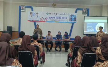 Diskominfo Sidoarjo dan AJS Perkuat Literasi Pelajar untuk Tangkal Hoaks