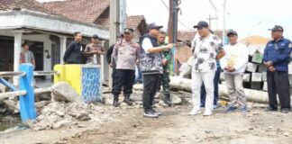 Bupati Sidoarjo Subandi Kecewa Proyek Perbaikan Jalan dan Jembatan Mengalami Keterlambatan