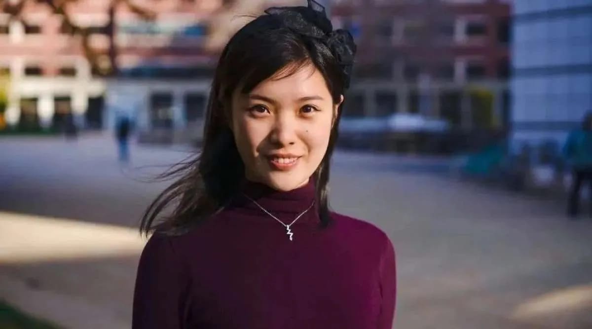 Carina Hong (24 tahun) matematikawan muda asal Cina.