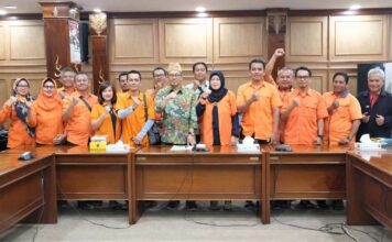 Pedagang UMKM Sidoarjo Dipingpong Kebijakan