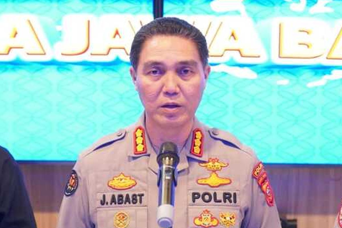 Kombes Pol Jules Abraham Abast Kabid Humas Polda Jatim yang juga Kasatgas Humas Operasi Ketupat Semeru 2026.