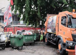 Surabaya Bersih Sejak Pagi, Pengangkutan Sampah Dialihkan Malam Hari