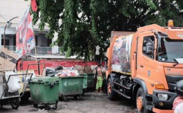 Surabaya Bersih Sejak Pagi, Pengangkutan Sampah Dialihkan Malam Hari