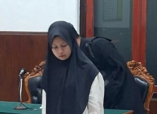Intip PIN HP Teman Kerja, Terapis Spa di Surabaya Didakwa Curi Uang Rp1,2 Miliar