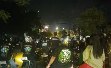 Bonek dan Bonita menjadi bagian penting dalam sejarah Persebaya Surabaya. Dari lahirnya budaya Bondho Nekat hingga perjuangan menyelamatkan identitas klub saat masa dualisme.