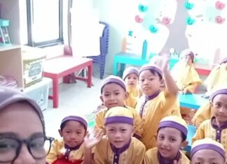 Tak Perlu Kuliah 4 Tahun, 54 Guru PAUD Surabaya Raih Beasiswa S1 Program RPL